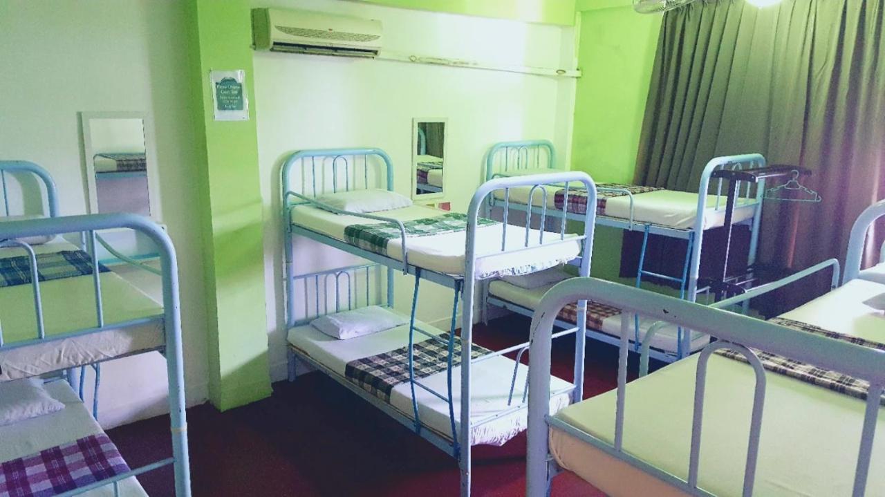 The Jesselton Cabin Sdn Bhd Kota Kinabalu Exterior foto